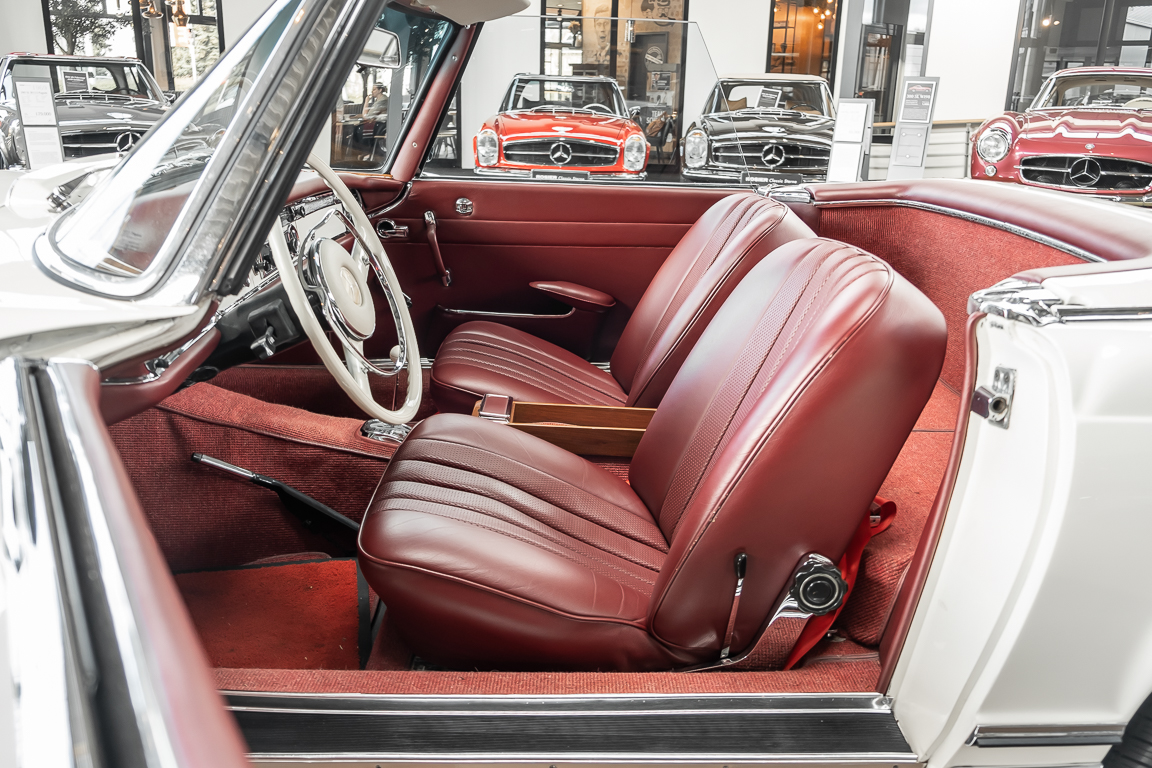 Mercedes-Benz 230 SL W113 Pagode - Classic Sterne